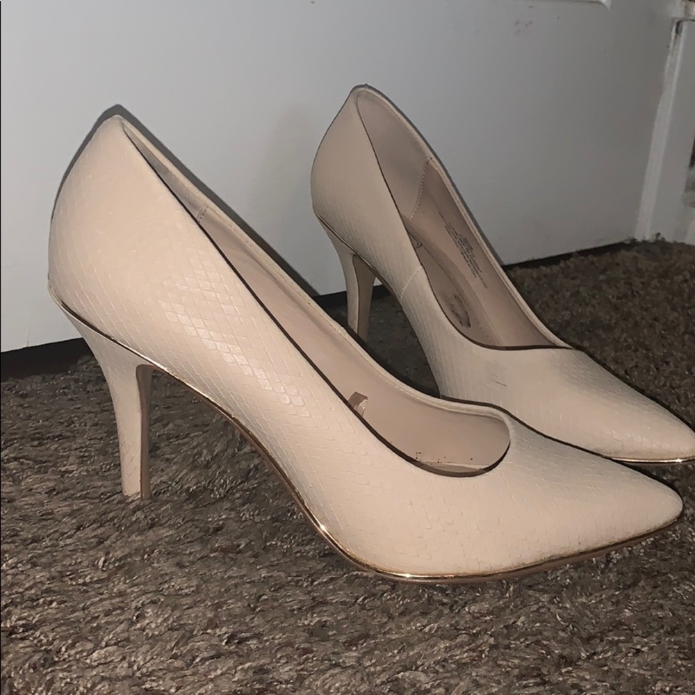 Tan heels